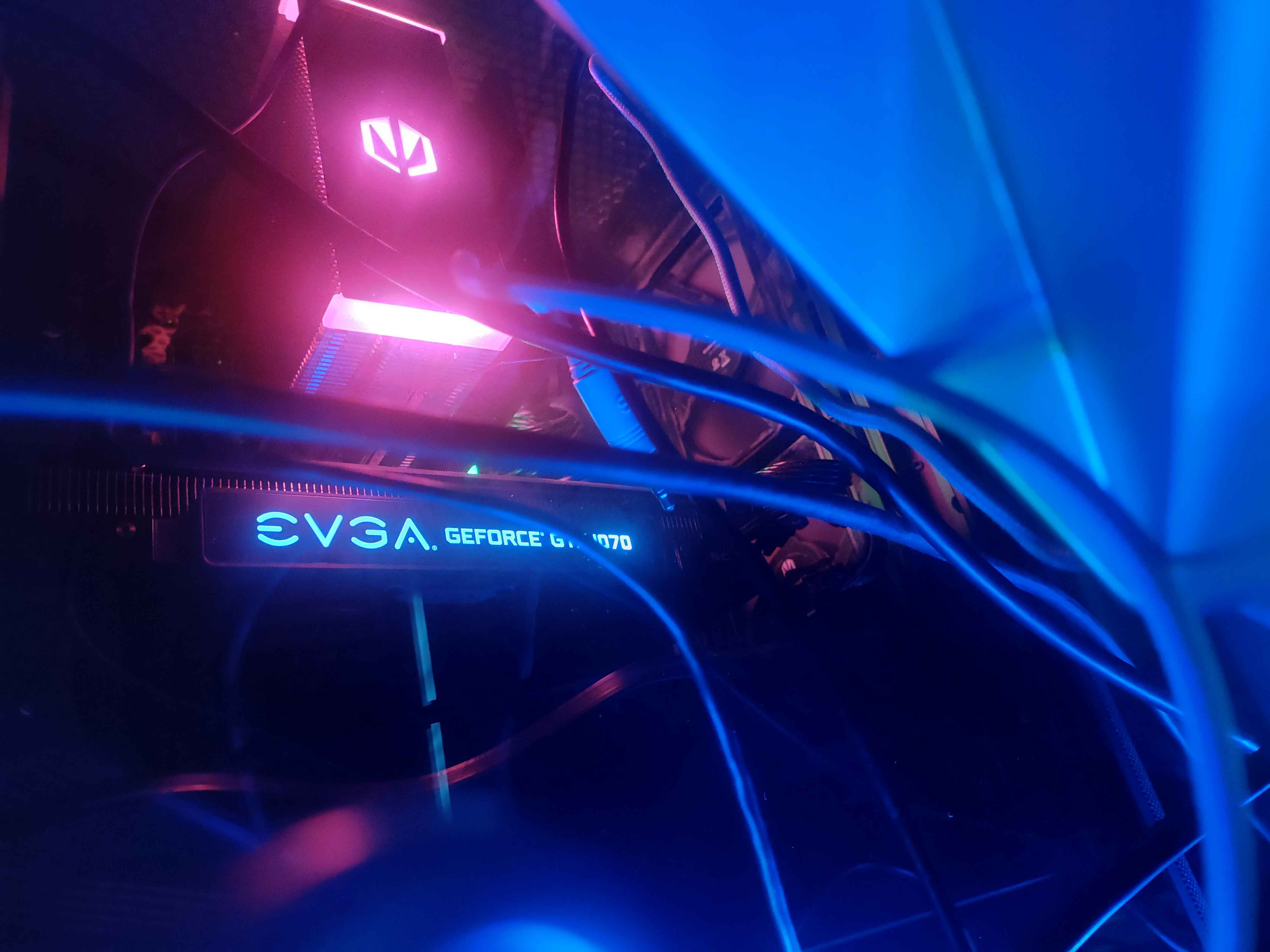 Karta graficzna GTX 1070 EVGA 8 GB
